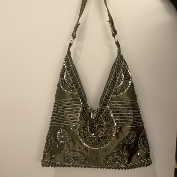 NWOT: moss green beaded and sequin shoulder bag - Picture 4 of 13